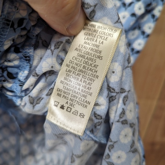 Max Studio Women's Crepe Short Sleeve Faux Wrap Top NWOT Size S and M - Picture 7 of 8